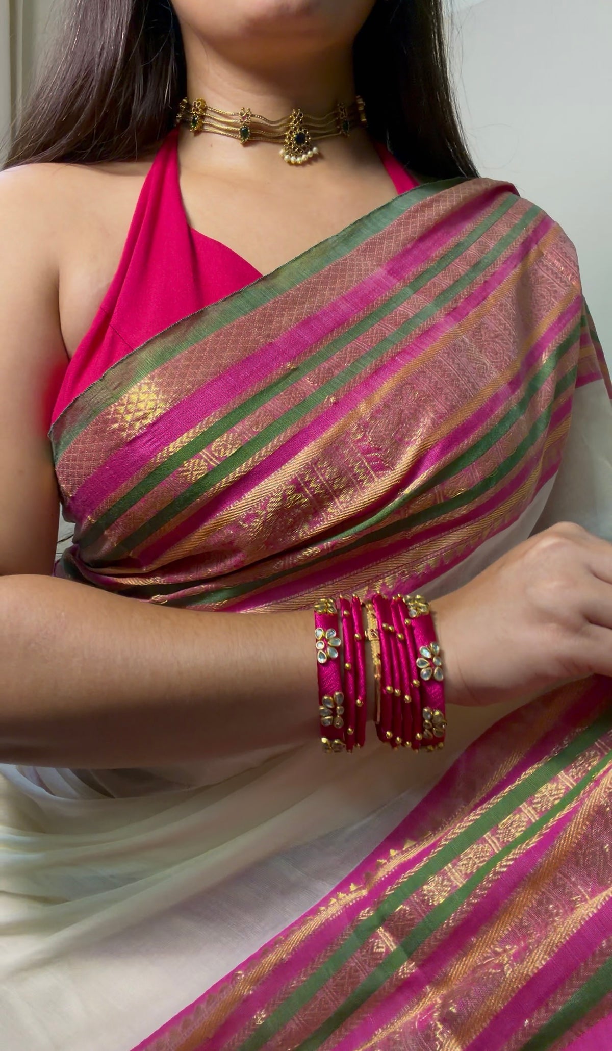 Tavare - Off White Mul Cotton Saree